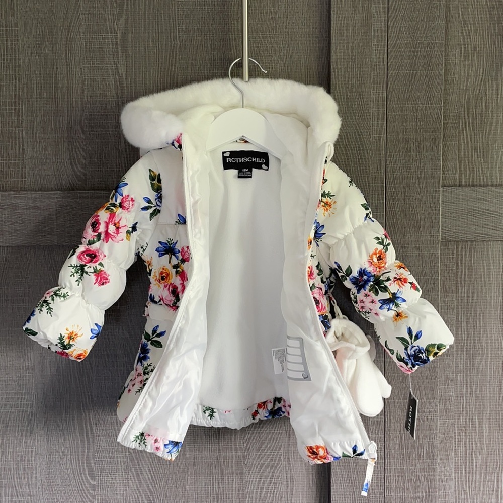 2/$60⭐️Rothschild floral coat and mitts set - Picture 10 of 13
